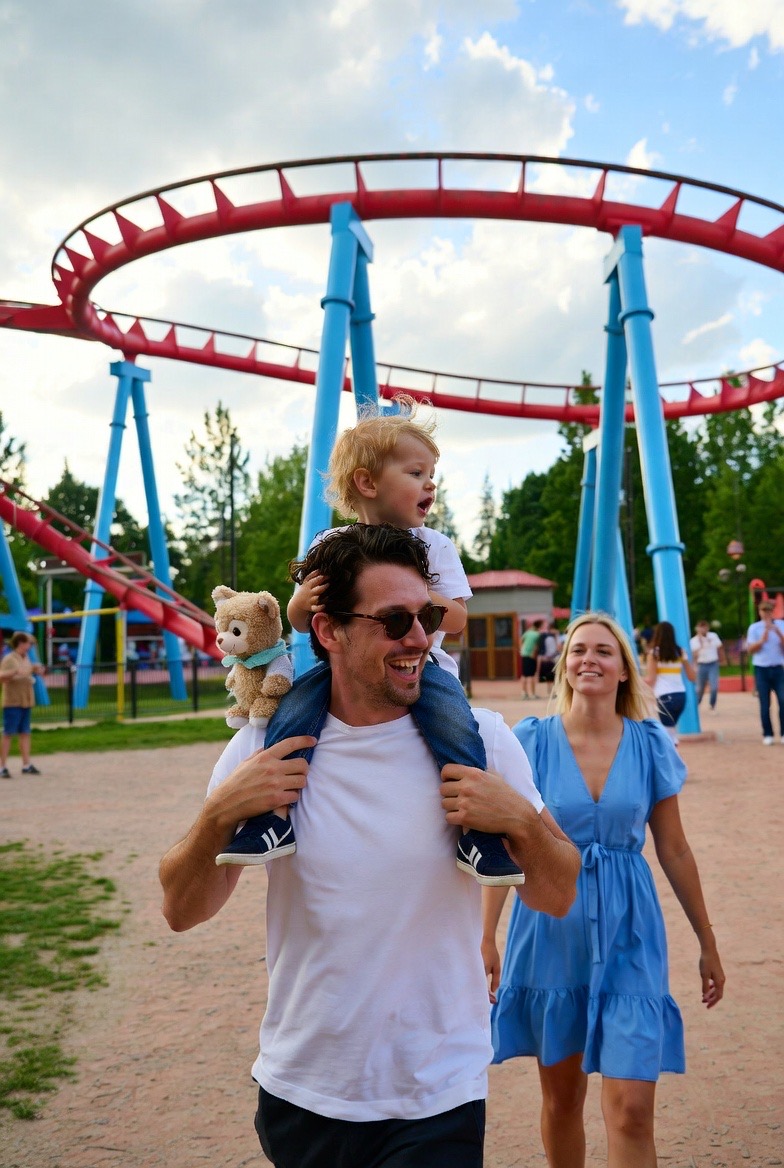 Original photo of family at amusement park